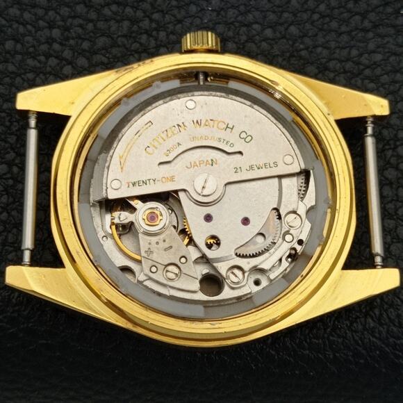 Vintage 1988 Citizen Automatic Mens Gold Watch W/daydate & Blue accents